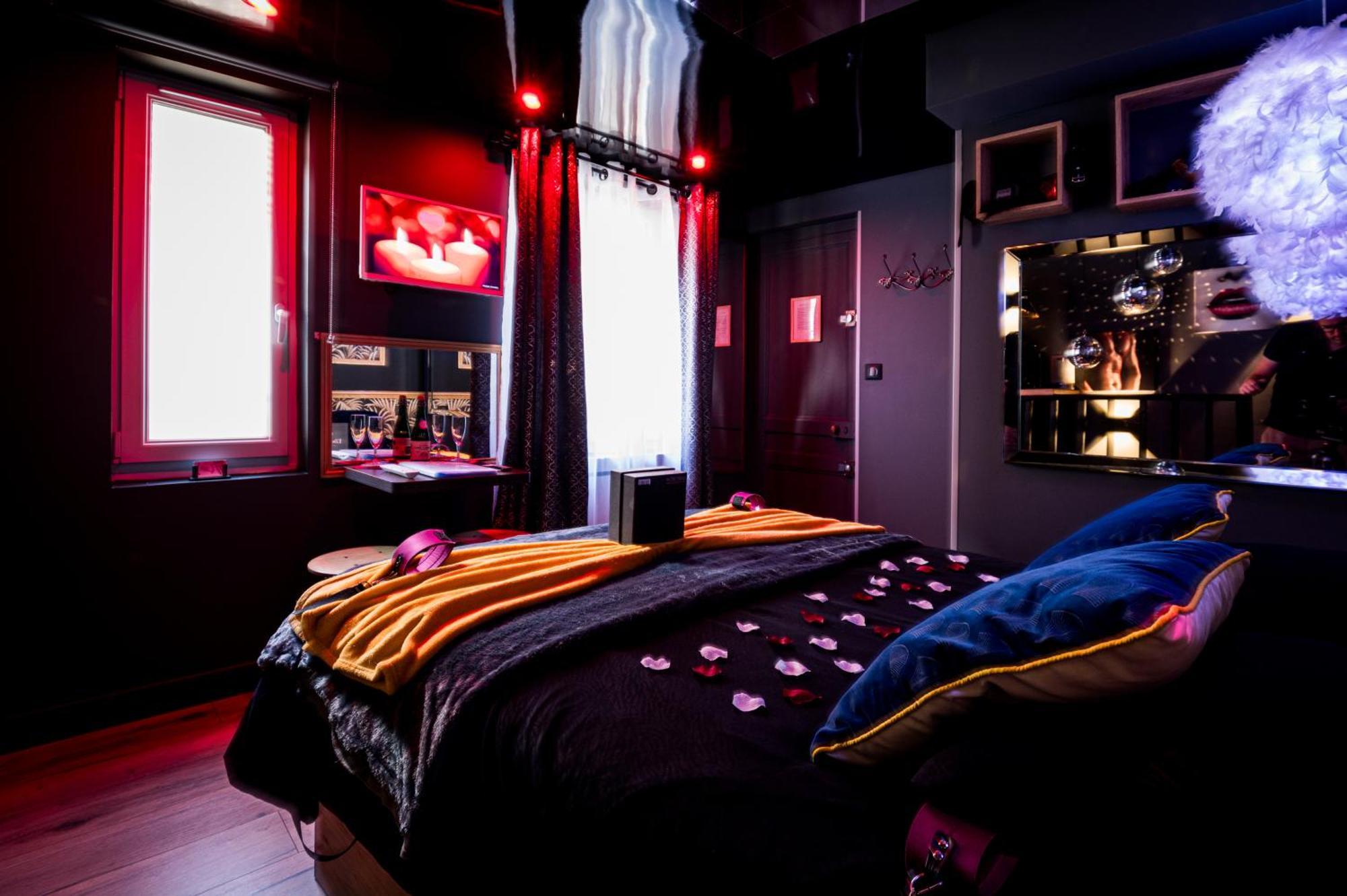 Loveroom Sauna, Balneo, Parking Prive Dans Le Centre De Honfleur Habitación foto