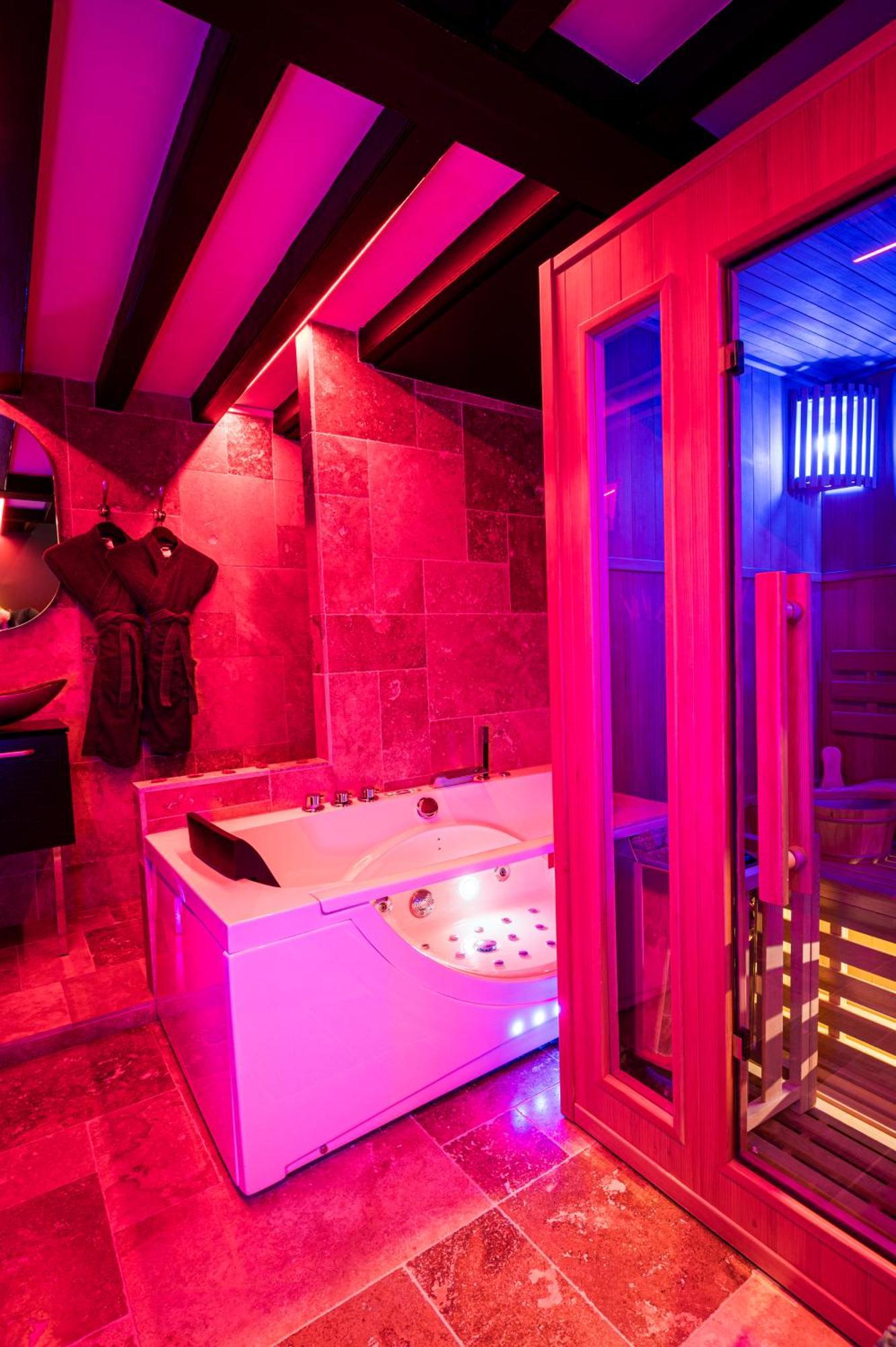 Loveroom Sauna, Balneo, Parking Prive Dans Le Centre De Honfleur Habitación foto